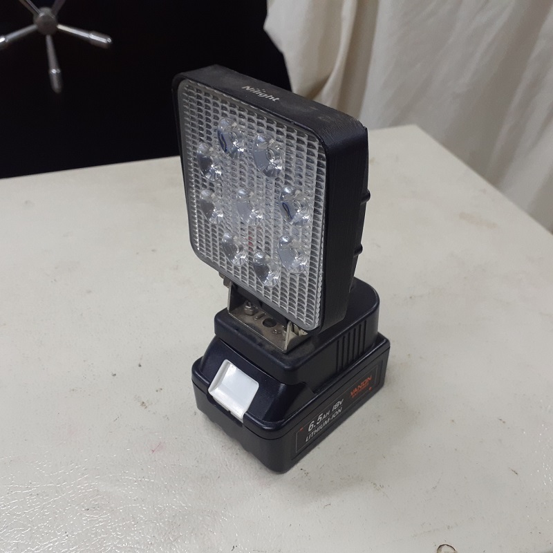 makita_light.jpg