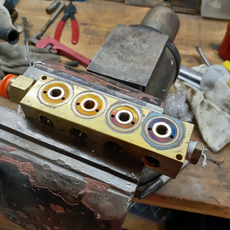 kip_manifold_1.jpg